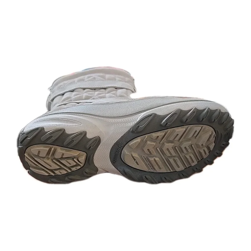 Columbia Women's Flurry 11 Snow Boot, Size 6 Beige Faux Suede With Omni Heat‎